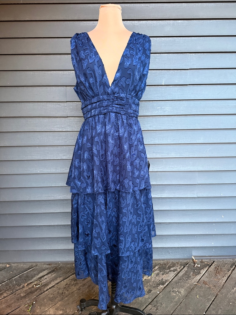 Lulu’s navy midi dress sz M